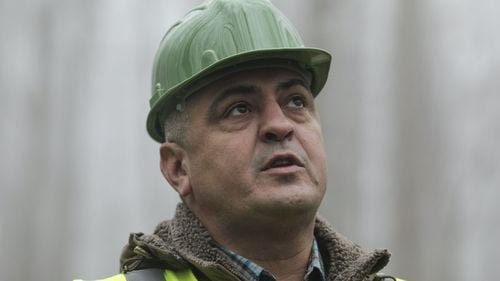 Director adjunct al Romsilva, trimis în judecată de DNA pentru luare de mită şi abuz în serviciu /  Este acuzat că a angajat un paznic care nu întrunea condiţiile legale / Cezar Mihail Răduţă ar fi primit în schimb un teren în Corbeanca