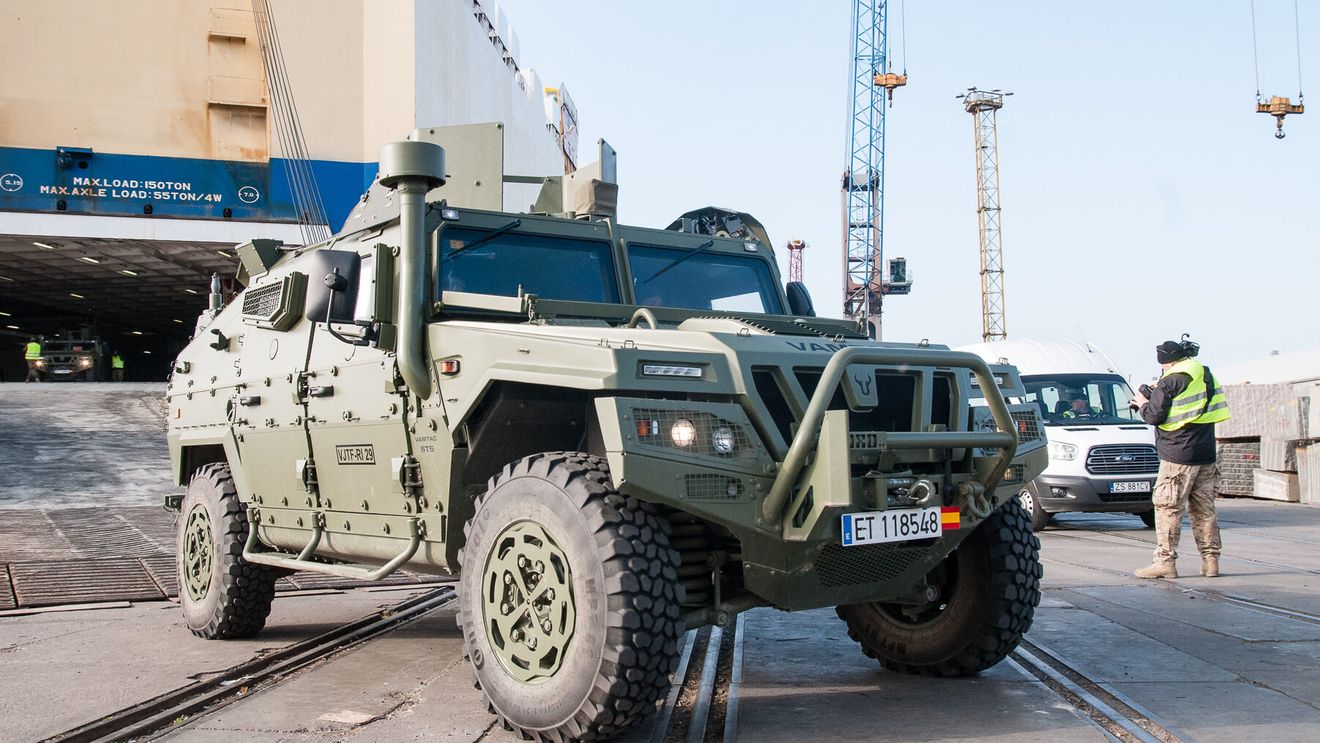 Spania donează Ucrainei o sută de vehicule tactice VAMTAC