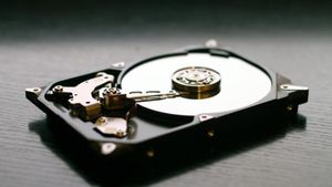 România poate obţine două tone de metale rare pe an din reciclarea echipamentelor electrice şi electronice uzate, arată un raport al asociației Environ