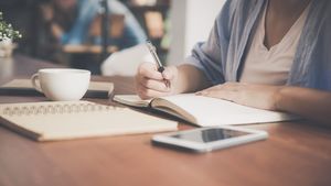 Guvernul german investește 5 milioane de euro pentru minoritatea din România: bani pentru profesorii care predau în limba germană și burse pentru studenții care vor să devină profesori