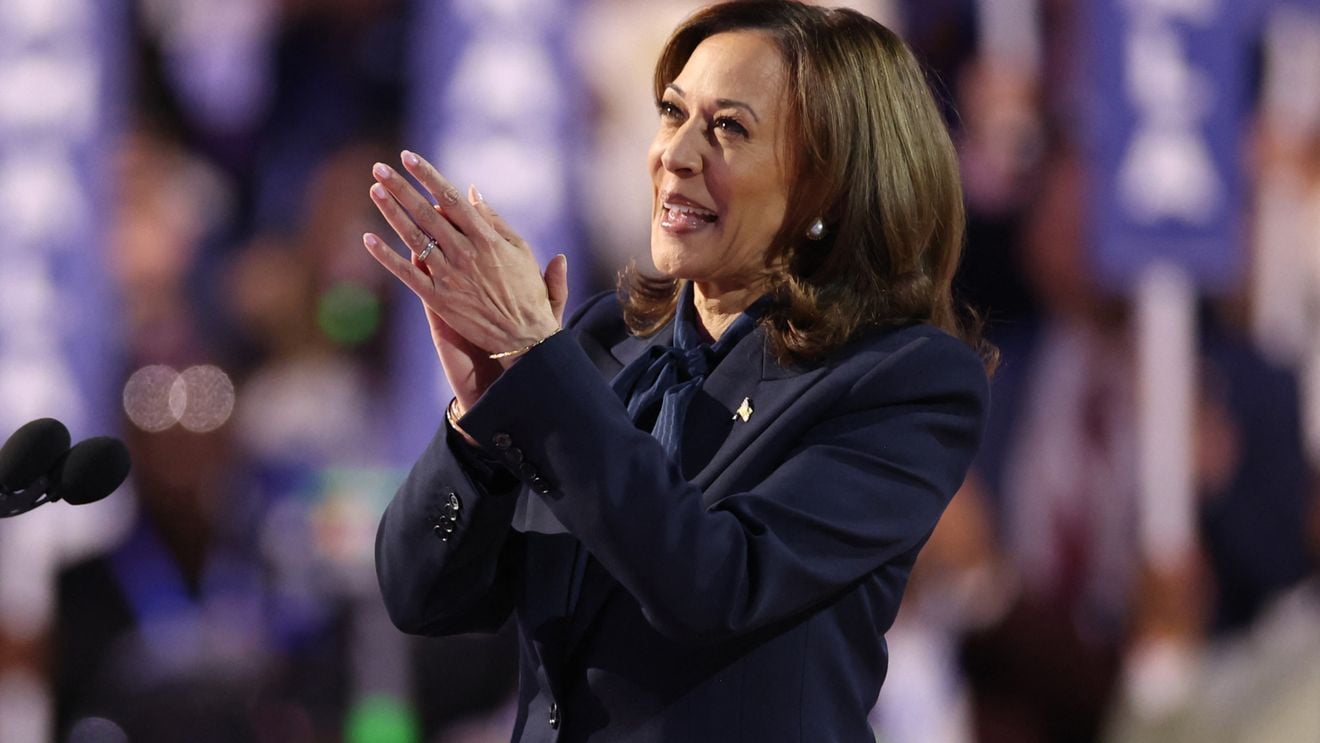 Harris acceptă regulile pentru dezbaterea cu Trump, inclusiv microfoanele ”tăiate” - Reuters