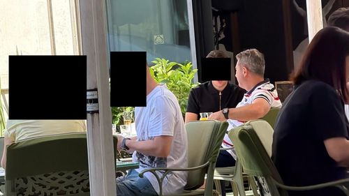 EXCLUSIV. Șeful CFR SA, Ion Alexandru Simu, pozat într-un hotel de 5 stele din Istanbul cu un ceas de lux marca Richard Mille / Anul trecut fusese surprins cu un Patek Philippe / Șeful companiei de stat susține că sunt replici cumpărate din magazine de suveniruri