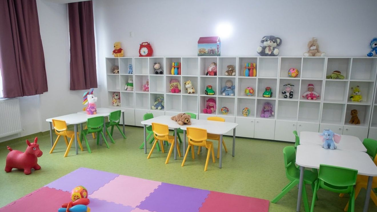 Ministrul Dezvoltării dă asigurări că programul de construire a creşelor va continua în 2025 / Se opresc noi investiții prin CNI: săli de sport și cinema, cămine culturale și complexuri sportive