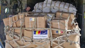 România trimite 15 tone de ajutoare umanitare pentru populația din Liban / Aeronavele MApN au decolat miercuri / Alimente, corturi și materiale de cazarmament