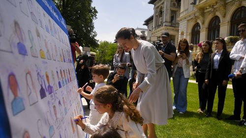 GALERIE FOTO | 1 iunie la Palatul Cotroceni. Mirabela Grădinaru și copiii ei au participat la evenimente / Mesajul transmis de președintele Nicușor Dan