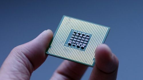 Comisia Europeană vrea să elimine sancțiunile asupra unui producător chinez de semiconductori, după ce l-a interzis în urmă cu câteva săptămâni