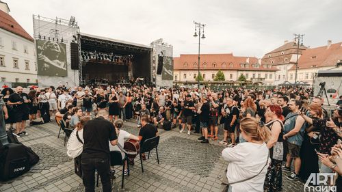 Rock Talk – School of Rock: ARTmania continuă promovarea unei mișcări naționale pentru viitoarea generație de artiști (Parteneriat)