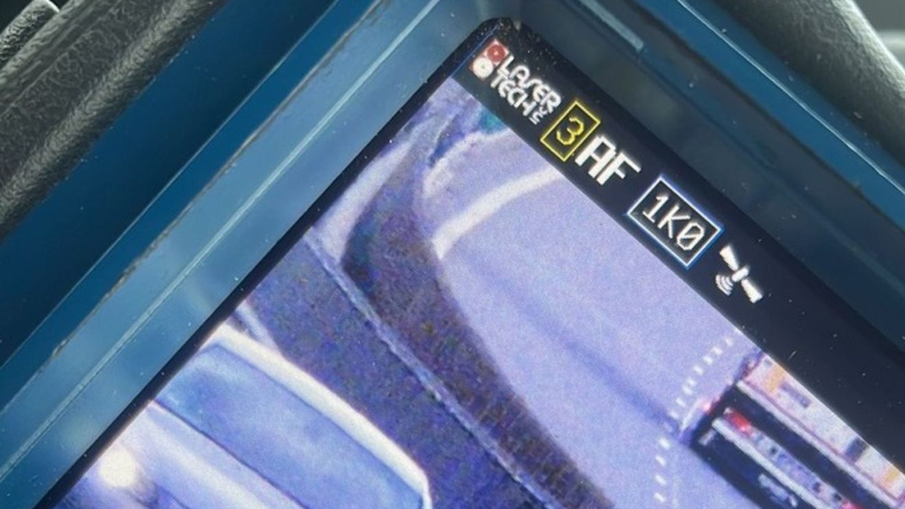 Șofer prins cu 240 km/h pe Autostrada Transilvania / IPJ Cluj: ”Cum poți să obții certificatul de pilot amator?” / Amendă de 3.630 de lei