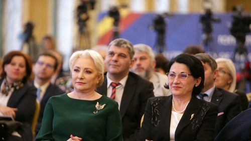 Cifra de școlarizare redusă cu 30.000 de locuri la liceu, pe ordinea de zi a ședinței de Guvern de azi