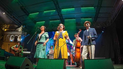 "Dacă te lași dus de blues, ajungi la Tulcea" unde va avea loc a 6-a ediție a Festivalului Internațional de Blues „Dichis’n’Blues”. (Parteneriat)