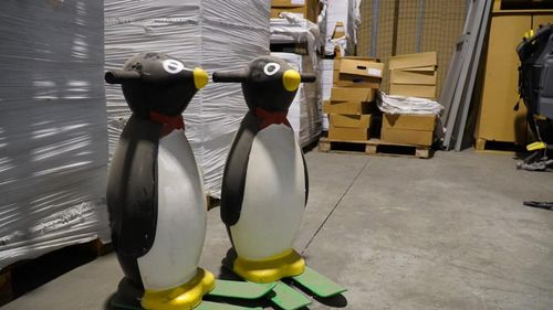 Achizițiile omului lui Vanghelie de la conducerea Economat Sector 5: un patinoar artificial, patine, urși și pinguini de decor în valoare de 30 de milioane de euro / Patinoarul e prea mare și nu încape în niciun parc din sector