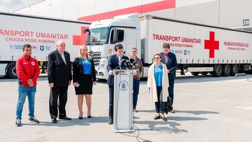 Medicamente şi materiale sanitare achiziţionate de Primăria Capitalei pentru Ucraina, trimise spre hub-ul de la Suceava