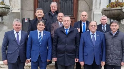 USR cere încetarea mandatului primarului din Alba Iulia, Gabriel Pleșa, care a anunțat că trece la PNL. A fost sesizată Instituția Prefectului