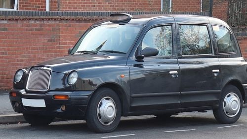 Criza de șoferi de taxi din Marea Britanie “pune în pericol siguranța publică”