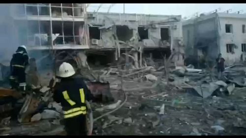 Armata rusă a lovit Odesa cu rachete hipersonice. Un centru comercial şi două hoteluri, țintele de luni ale atacurilor rusești