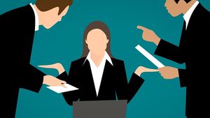 ANCOM: Reclamaţiile utilizatorilor de servicii de telefonie, internet sau televiziune au la bază termenul din contractul cu furnizorul