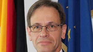 Declarație controversată a ambasadorului Germaniei la Chișinău / Diplomatul a pus sub semnul întrebării afirmația potrivit căreia Republica Moldova și România au aceeași limbă și religie