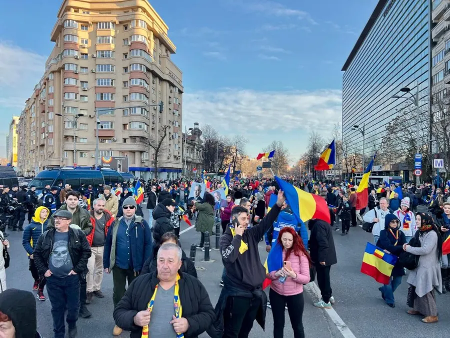 Protest pro-Georgescu, Piața Victoriei