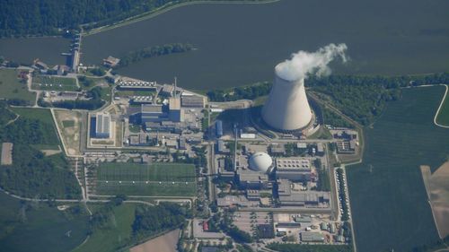 Polonezii vor construi o centrală nucleară folosind tehnologie sud-coreeană, cu care ar putea începe producția de energie în 2035 / Berlinul, care și-a închis definitiv centralele nucleare, se arată îngrijorat de demersul țării vecine