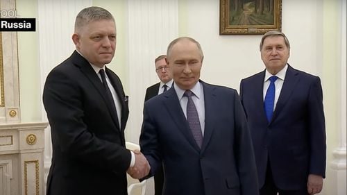 Rivalul lui Fico insistă pentru alegeri anticipate, după călătoria la Moscova a premierului slovac / Opoziția slovacă spune că deplasarea lui Robert Fico a fost o rușinepentru Slovacia