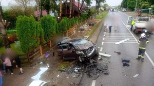 Circulație blocată pe DN2, în județul Suceava, în urma unui accident cu zece răniți, dintre care doi grav / A fost activat planul roșu