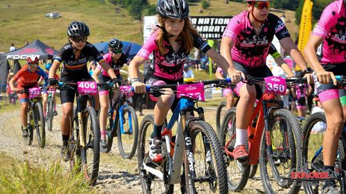 60 de kilometri prin podgorii în concursul de ciclism MTB Explorer / Competiția desfășurată în Tulcea a strâns peste 200 de participanți