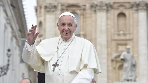 Războiul este o "nebunie" și "pacea este scopul suprem", afirmă Papa Francisc