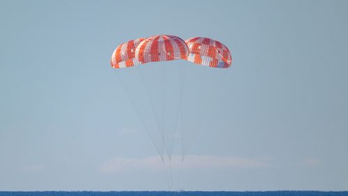 „Integrity” a aterizat cu succes în Oceanul Pacific. NASA: „Amerizare direct la țintă”