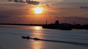 La Chilia-n port, peste mal de război: Spre capătul lumii, unde Raiul și Iadul împart Dunărea/ Prin satele fără oameni, pe drumul unei răbdări pe care ți-o poți doar închipui (galerie foto)