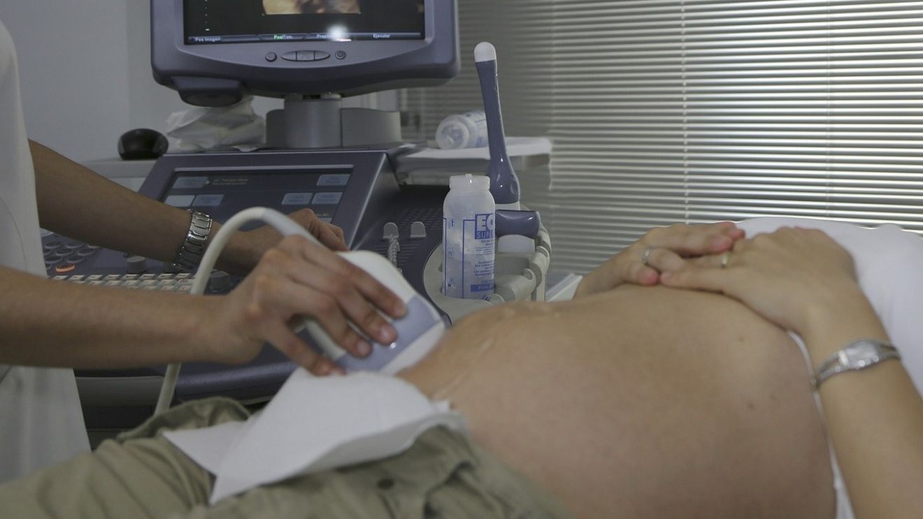 SONDAJ Majoritatea cetățenilor ungari ar accepta opțiunea eutanasiei active în caz de boli terminale