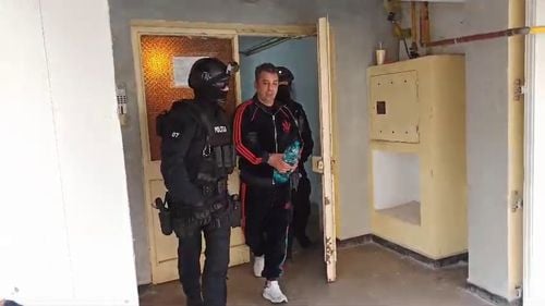 Rivalul fraților Nuțu și Sile Cămătaru, Robert Yoc, și-a împușcat un văr. Motivul atacului armat este uluitor