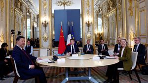 Relaţiile UE-China se află într-un „moment de cotitură”, afirmă von der Leyen după un summit tensionat la Beijing. Reuniunea a fost scurtată la o singură zi, la cererea gazdelor