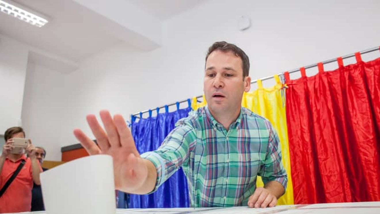 Primul atac la Dragnea din PSD după referendum. Robert Negoiţă: Nici o persoană ruptă de realitatea comunităţii nu va putea fi cu adevărat lider