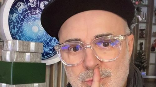 VIDEO Un consilier PNL de la Sectorul 1, nervos pe Clotilde Armand că l-a chemat la muncă de 1 Martie: Nu îi pasă de valorile românești, a pus ședința expres azi ca să ne strice nouă bucuria bucuria sărbătorii de 1 martie în familie