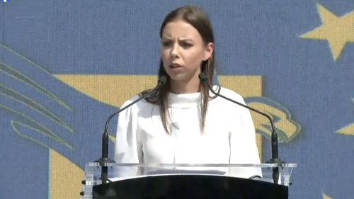 Mara Mareș, după apariția imaginilor de la școala de vară cu tinerii liberali care scandează „m..e PSD”: „Îmi cer scuze în numele Tineretului Național Liberal pentru aceste comportamente inacceptabile”