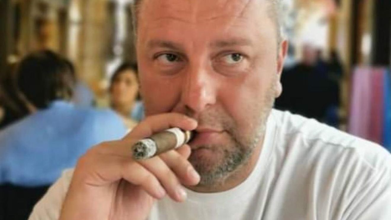 Dosarul măștilor către MApN: Andrei Alexandru Hudea, care ar fi prieten cu Gabriel Țuțu și ar fi intermediat afacerea, plasat sub control judiciar