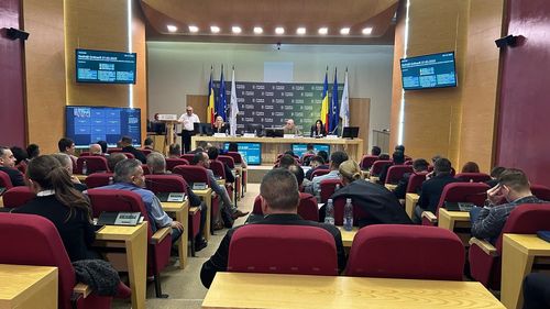 USR: Bucureştiul nu are nevoie de absenţe strategice / Consiliul General al Municipiului Bucureşti nu are cvorum în lipsa PSD, PUSL şi AUR