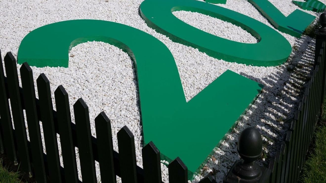 Wimbledon: Ons Jabeur o va întâlni în sferturi pe Rîbakina, în reeditarea finalei de anul trecut