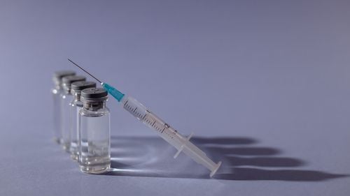 Guvernul a aprobat strategia de vaccinare împotriva COVID-19