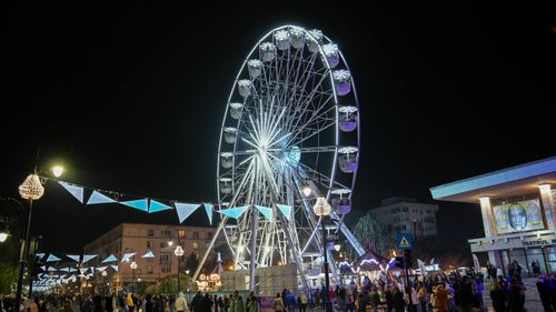 Primăria Craiova anunță prezența a peste 200 de mii de turiști, în weekend, la Târgul de Turism / Peste 7.000 de vizitatori au intrat cel puțin într-unul din muzeele din oraș