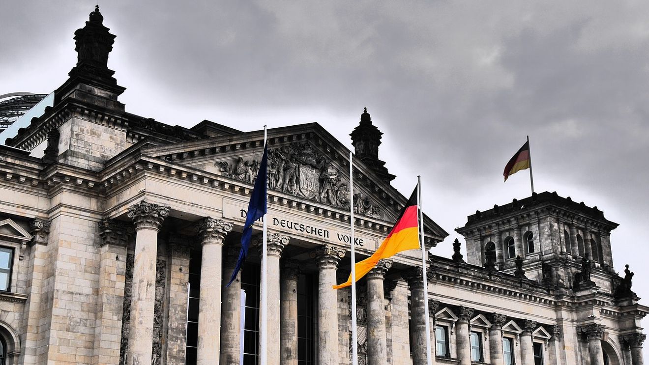 Germania va reduce cheltuielile pentru a respecta regulile UE