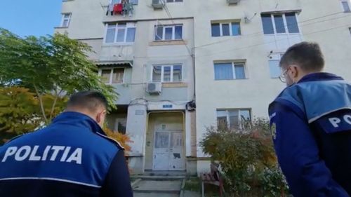 Fost director de bancă, un bărbat din Buzău a murit după ce s-a aruncat de la etajul cinci. El  ar fi devenit depresiv după ce a ieşit din spital, unde a fost tratat de COVID-19