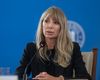 Senatoarea independentă Victoria Stoiciu (fost membru PSD): Să negociezi cu extremiștii înseamnă, de fapt, să îi legitimezi ca parteneri valabili de dialog. Nu, domnule Veștea, interesul personal și cel al unor grupuri obscure nu vor fi niciodată totuna cu interesul național