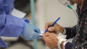 Ministrul britanic al Sănătății susține că aparatele de măsurare a nivelului de oxigen funcționează prost în cazul persoanelor de culoare și cere decizii internaţionale legate de dispozitivele medicale "discriminatorii" pe criterii de rasă