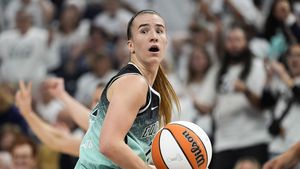 VIDEO Sabrina Ionescu a câștigat pentru a doua oară în carieră concursul de 3 puncte WNBA All-Star Game