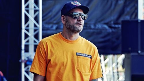 Unul dintre membrii B.U.G. Mafia, internat după „un infarct minor” / Trupa anunță că sâmbătă va concerta la Cluj, în formulă de doi