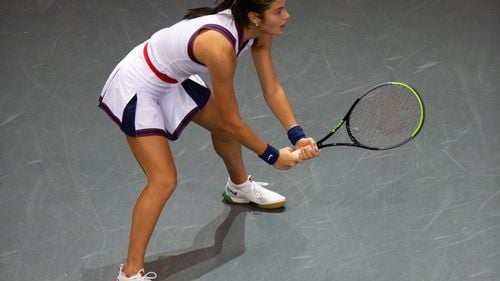 Emma Răducanu: Tatăl meu nu ar fi ratat ocazia să fie alături de mine în ţara sa / Să joc cu Simona ar fi un test adevărat să văd la ce nivel sunt