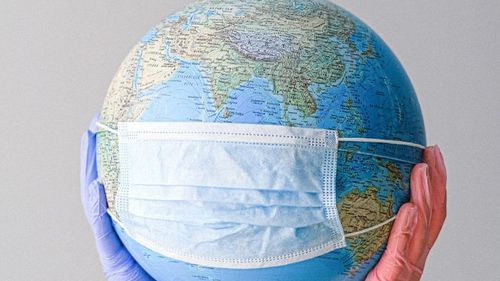 EXCLUSIV DOCUMENTE Scandal internațional cu măștile pentru defavorizați. Topolinski a trimis o scrisoare ambasadelor și investitorilor străini în care acuză Ministerul Sănătății că vrea să rezilieze contractul cu Naguma în beneficiul Best Achiziții / Minsterul l-a notificat a doua oară pentru încalcarea clauzelor