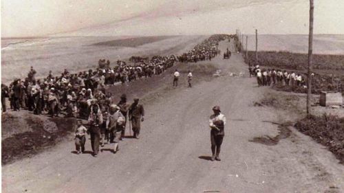 Holocaustul uitat: Romii în Transnistria, genocidul ordonat de Ion Antonescu (RFI)