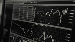 Agenția de rating japoneză Japan Credit Rating Agency revizuiește perspectiva ratingului României la „stabilă”, pe fondul măsurilor de consolidare fiscală și a rezilienței economice